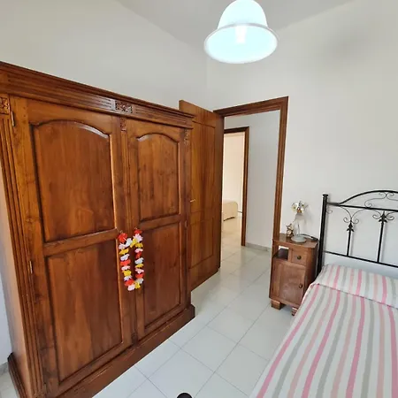 アパート Piedigrotta By Quokka 360 - Flats In *