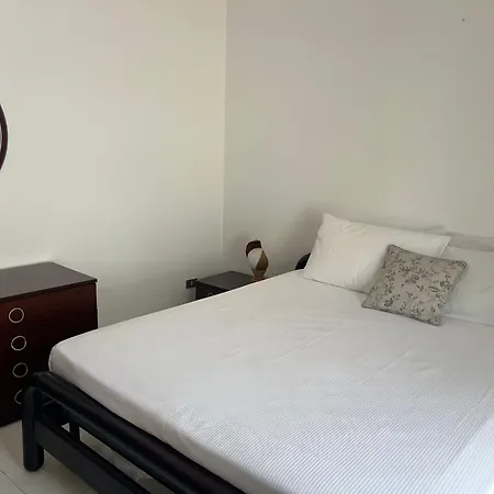 Piedigrotta By Quokka 360 - Flats In ピッツォ