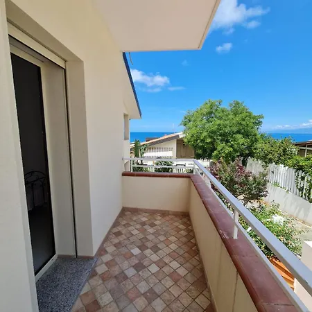 Piedigrotta By Quokka 360 - Flats In Pizzo דירה *