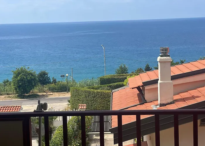 Apartamento Piedigrotta By Quokka 360 - Flats In